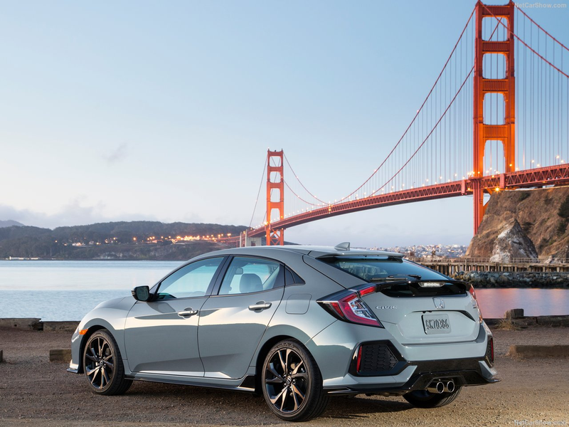 Illustration for article titled Cars I hate a little bit less than the amount I usually hate them: Honda Civic Sport Hatchback in Sonic Gray